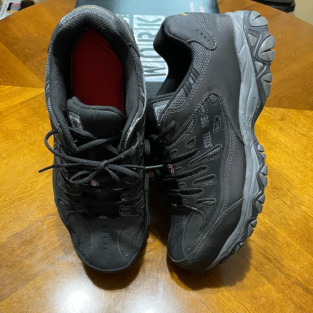 Skechers men’s work relaxed fit steel toe shoes